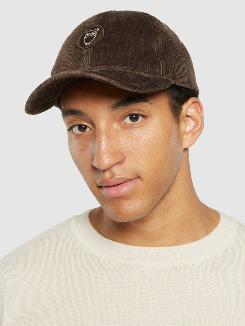 KnowledgeCotton Apparel - UNI 8 Wales corduroy cap Caps 1243 Demitasse (brown)