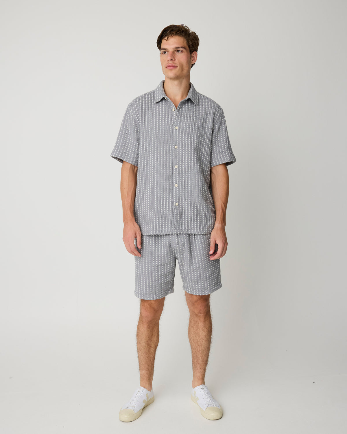 KnowledgeCotton Apparel - MEN Ash comfort structure shorts Shorts 8031 Grey stripe