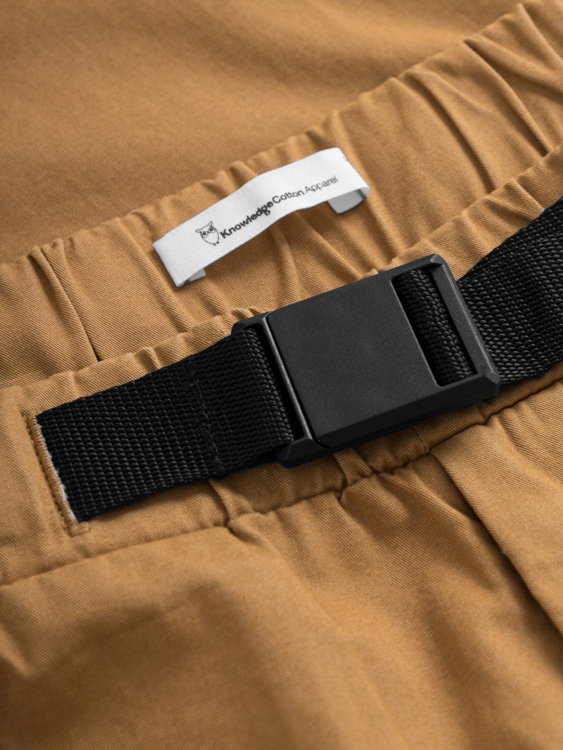 KnowledgeCotton Apparel - MEN BIRCH hybrid twill belt cargo pants Pants 1366 Brown Sugar