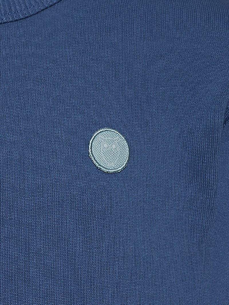 KnowledgeCotton Apparel - YOUNG Badge crew neck sweat Sweats 1432 Moonlight Blue