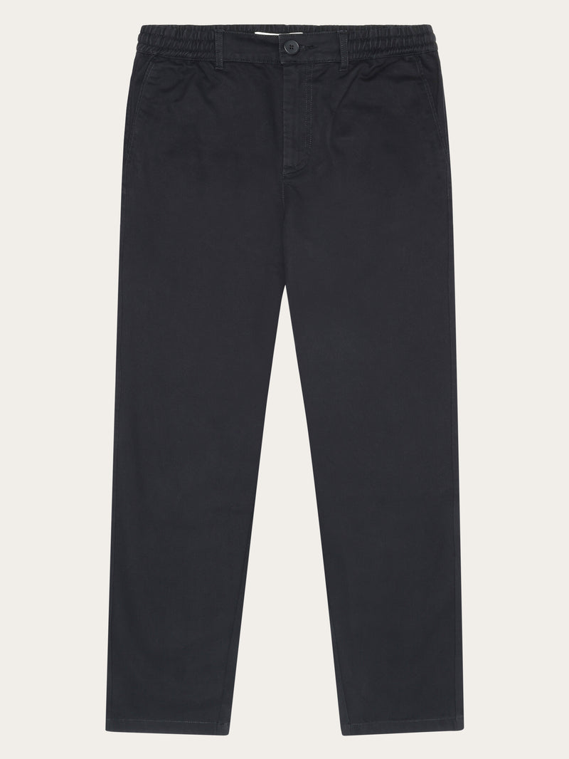 KnowledgeCotton Apparel - WMN CHLOE barrel mid-rise twill chino - GOTS/Vegan Pants 1300 Black Jet