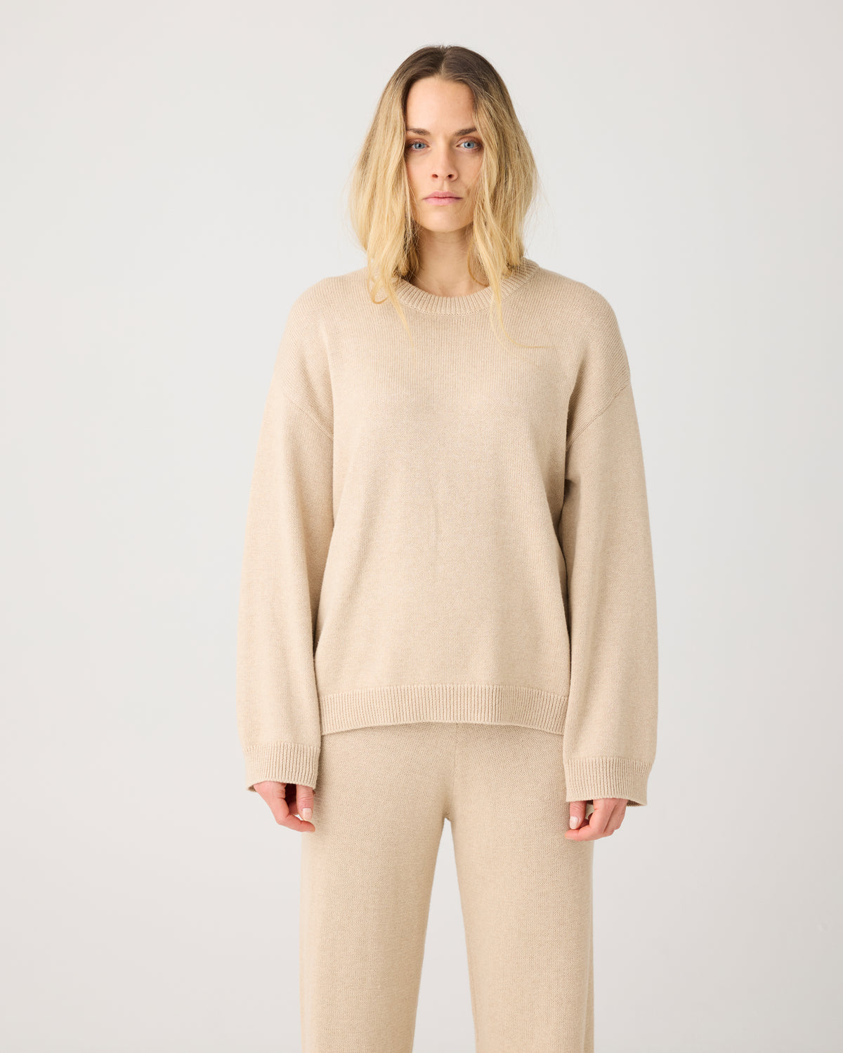 KnowledgeCotton Apparel - WMN Cashmere crew neck sweater Knits 1228 Light feather gray