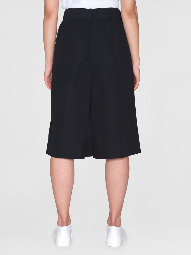 KnowledgeCotton Apparel - WMN EVE culotte high-rise extra wide shorts - GOTS/Vegan Shorts 1300 Black Jet