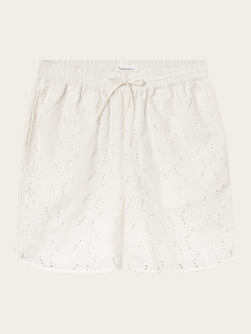 KnowledgeCotton Apparel - WMN Embroidery anglaise shorts Shorts 1387 Egret
