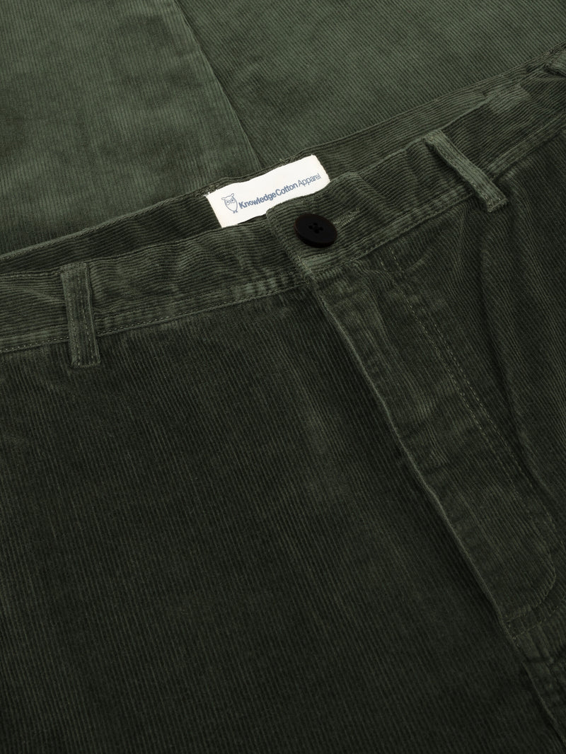 KnowledgeCotton Apparel - MEN FLINT wide corduroy chino pants Pants 1090 Forrest Night