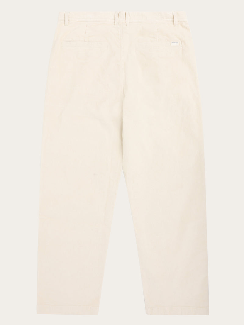 KnowledgeCotton Apparel - MEN FLINT wide corduroy chino pants Pants 1387 Egret
