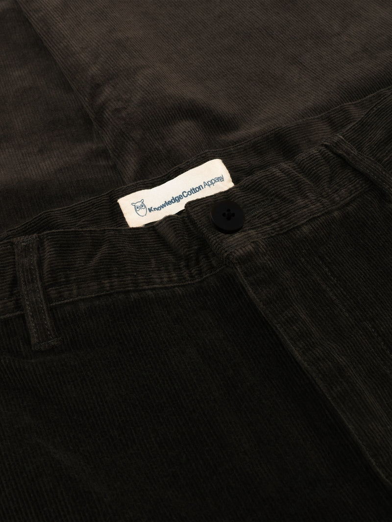 KnowledgeCotton Apparel - MEN FLINT wide corduroy chino pants Pants 1487 Chocolate Torte