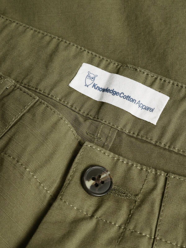 KnowledgeCotton Apparel - MEN FLINT wide slub yarn shorts - GOTS/Vegan Shorts 1068 Burned Olive