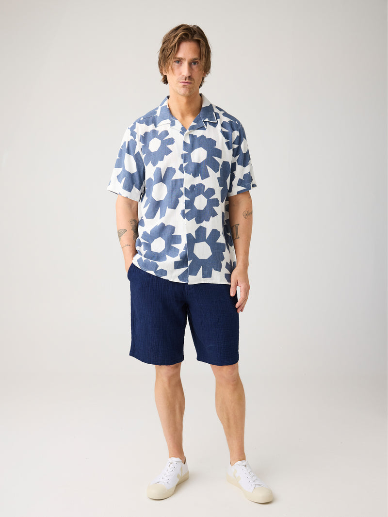 KnowledgeCotton Apparel - MEN Fig loose dobby shorts Shorts 1483 Indigo