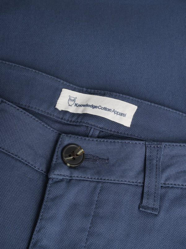 KnowledgeCotton Apparel - WMN IRIS mom mid-rise canvas pique chino - GOTS/Vegan Pants 1226 Vintage Indigo