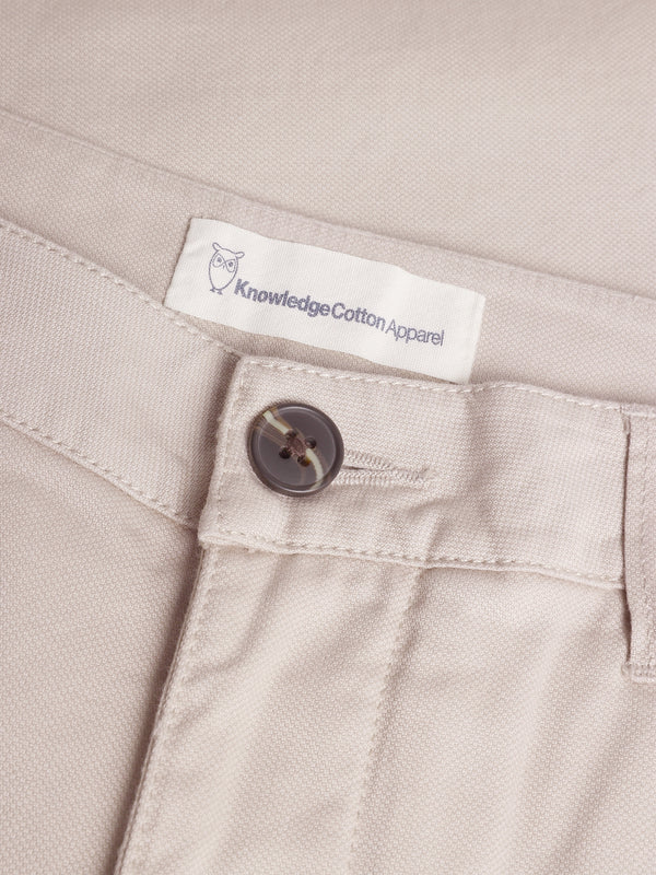 KnowledgeCotton Apparel - WMN IRIS mom mid-rise canvas pique chino - GOTS/Vegan Pants 1228 Light feather gray