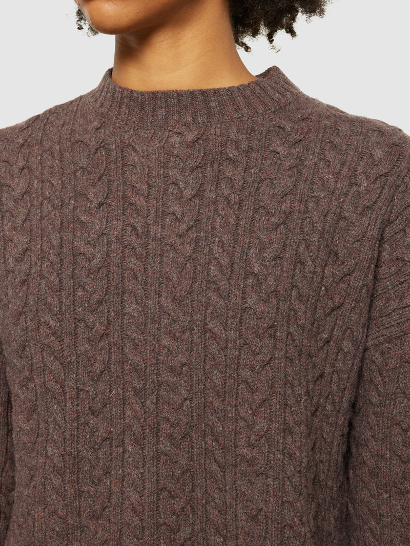 KnowledgeCotton Apparel - WMN Lambswool cable crew neck - RWS Knits 1243 Demitasse (brown)