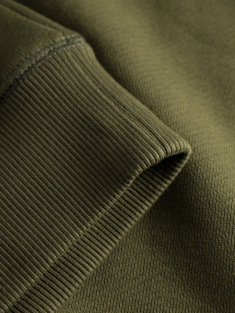 KnowledgeCotton Apparel - MEN Loose fit sweat with embroidery at chest Sweats 1100 Dark Olive