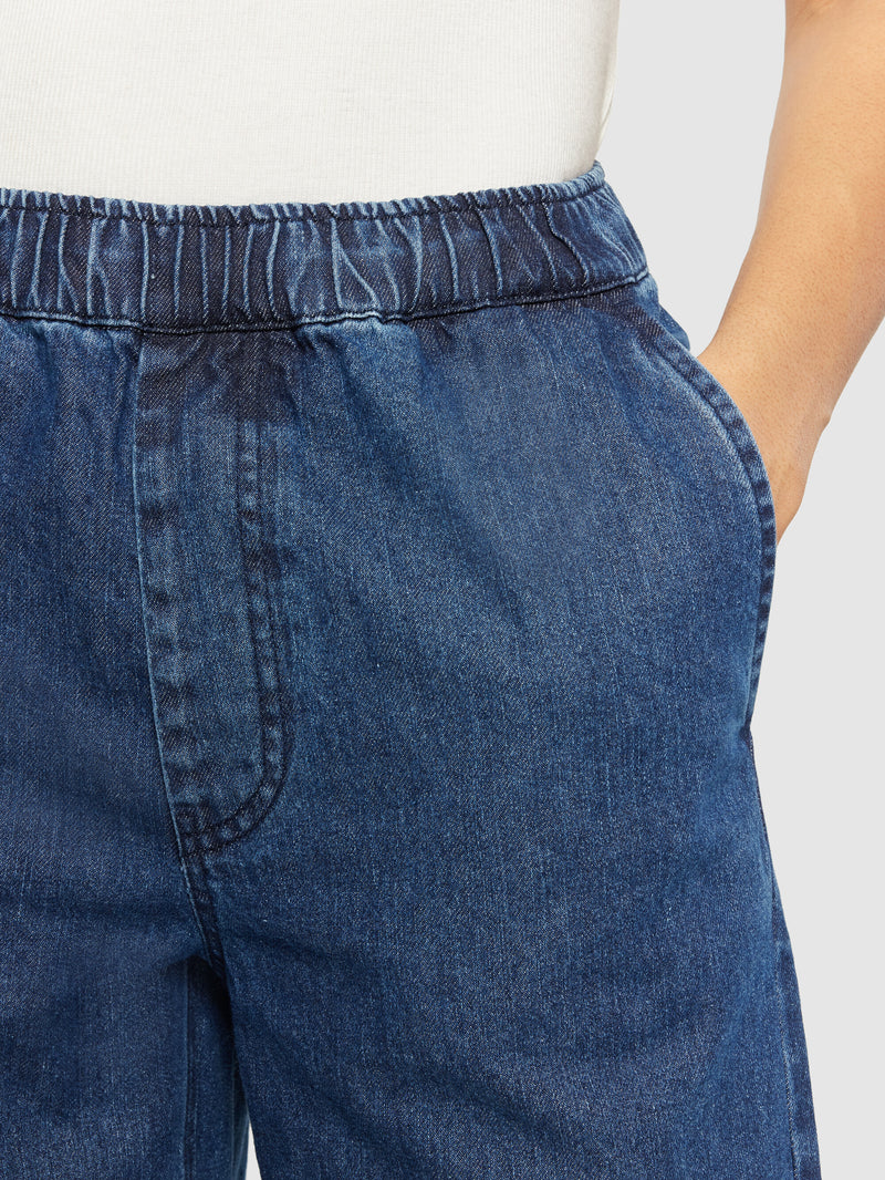 KnowledgeCotton Apparel - WMN POSEY wide mid-rise elastic waistband denim pant - GOTS/Vegan Pants 3059 Dark Blue denim