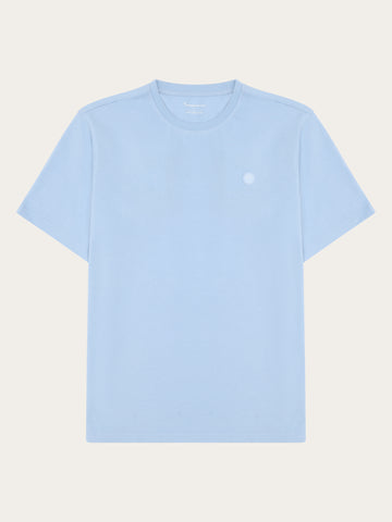 KnowledgeCotton Apparel - MEN Regular fit Badge t-shirt T-shirts 1009 Skyway