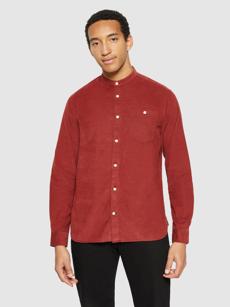 KnowledgeCotton Apparel - MEN Regular fit corduroy strand collar shirt Shirts 1478 Fired Brick