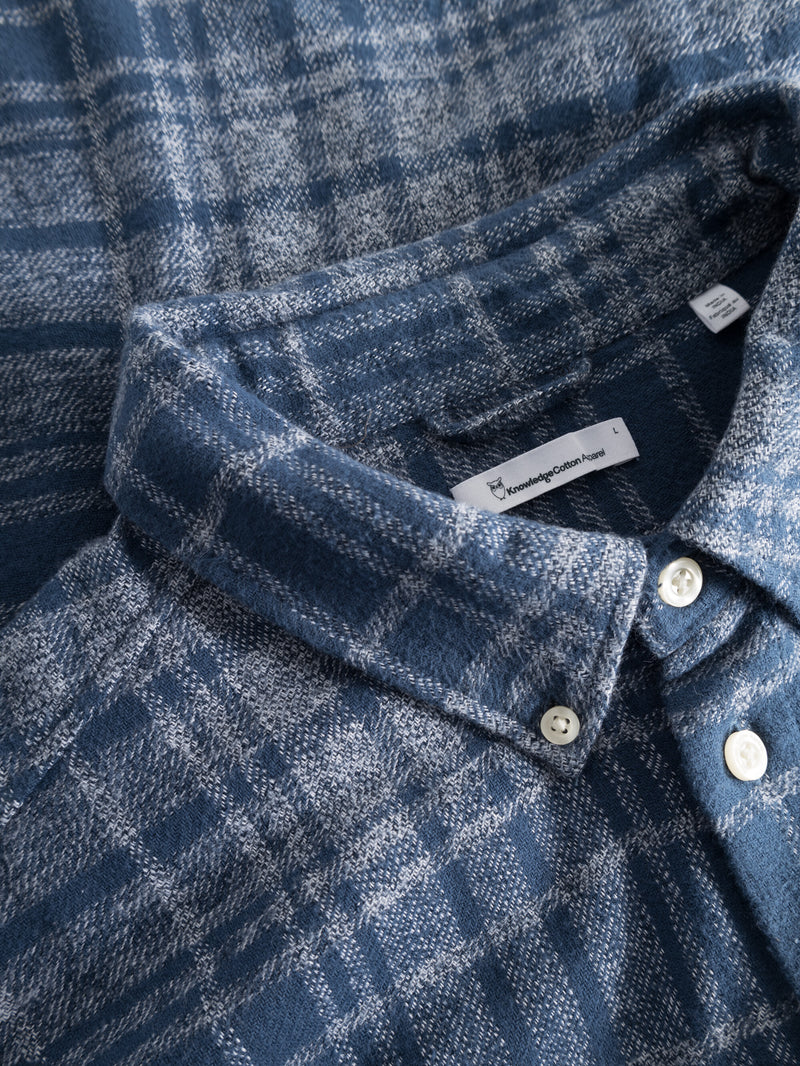 KnowledgeCotton Apparel - MEN Regular fit heavy flannel checkered shirt Shirts 8021 Blue stripe