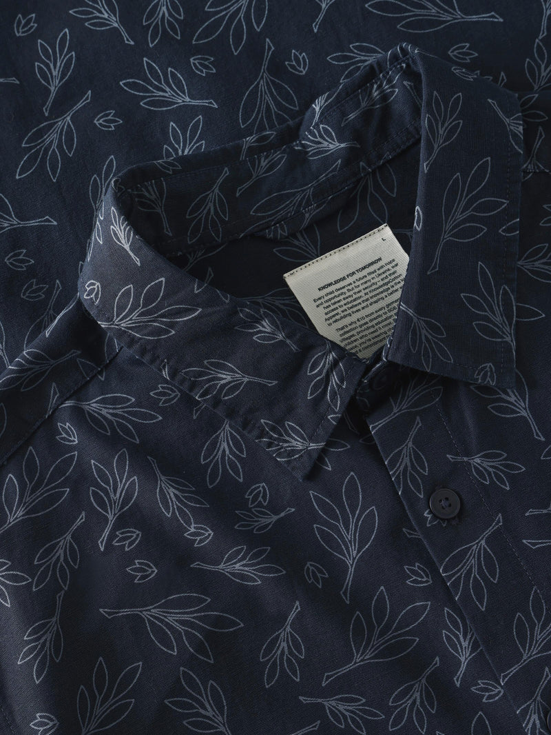 KnowledgeCotton Apparel - MEN SOS Cotton Tencel Printed Shirt - OCS/Vegan Shirts 9921 Blue