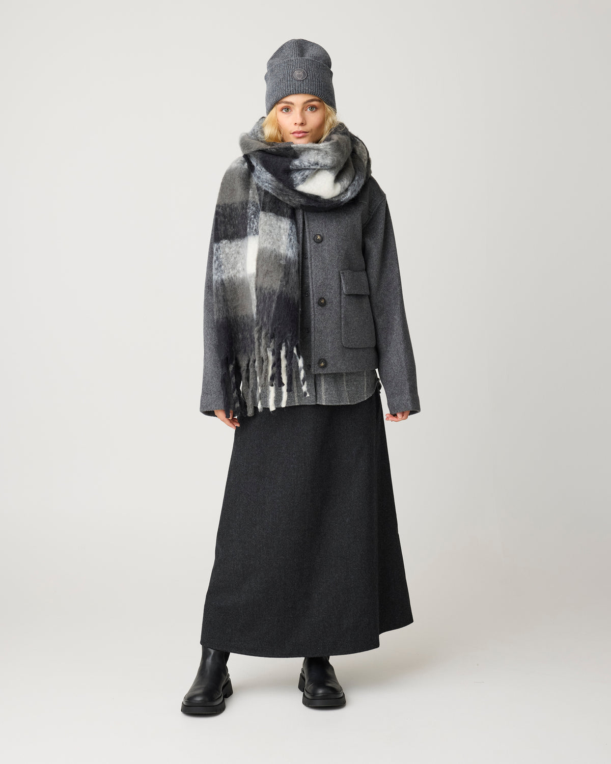 KnowledgeCotton Apparel - WMN Short wool jacket Jackets 1073 Dark Grey Melange