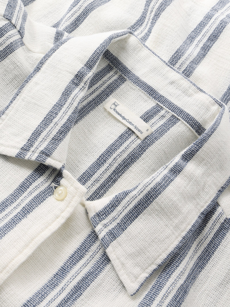 KnowledgeCotton Apparel - WMN Striped short sleeved shirt - GOTS/Vegan Shirts 8021 Blue stripe