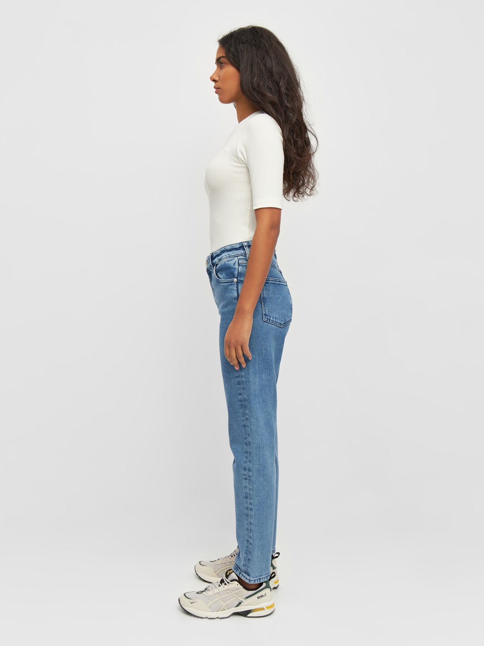 IRIS mom mid-rise light blue 5-pocket cropped jeans - Light